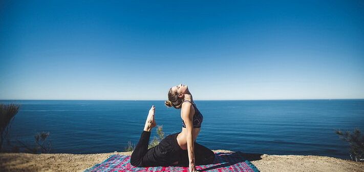 postura de yoga para bajar de peso